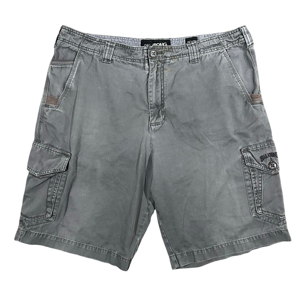 Vintage Y2K Billabong Cargo Shorts Men’s 38 Gray Surf Skate 12 Inch Inseam